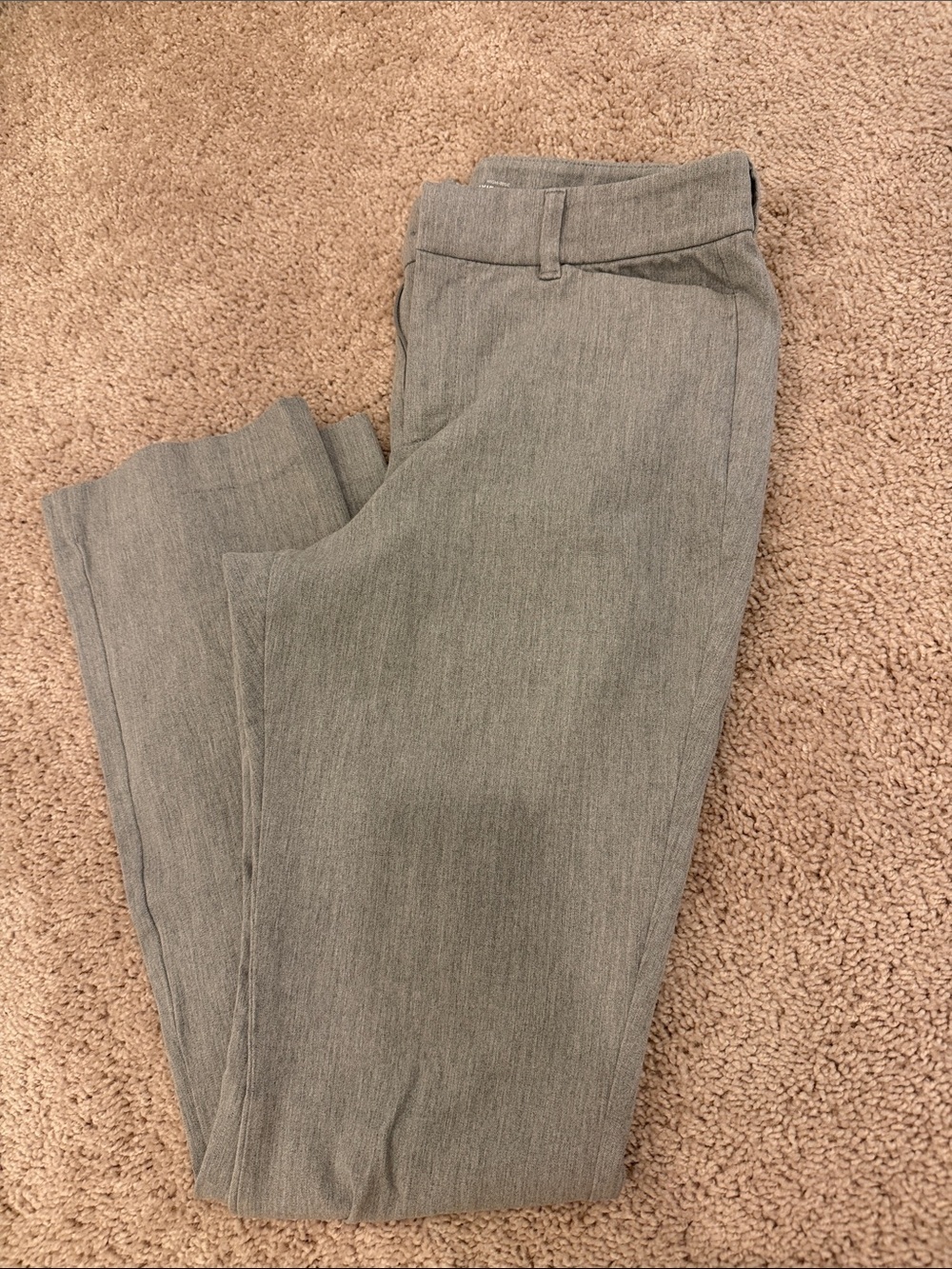 Old Navy Women’s Light Gray Pixie - Picture 3 of 6